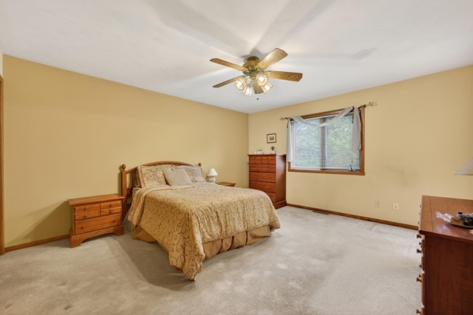 2802 ENGLISH, ROCKFORD, Illinois 61114, 4 Bedrooms Bedrooms, ,3 BathroomsBathrooms,House,For Sale,ENGLISH,202603495