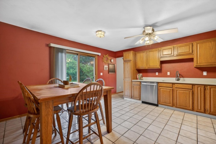 2802 ENGLISH, ROCKFORD, Illinois 61114, 4 Bedrooms Bedrooms, ,3 BathroomsBathrooms,House,For Sale,ENGLISH,202603495