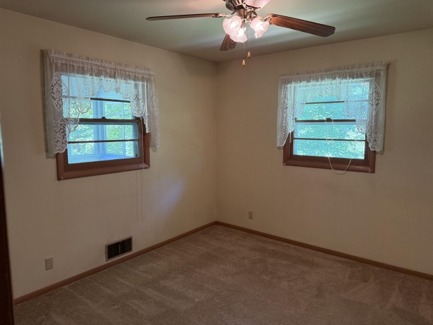 1894 Ridge, FREEPORT, Illinois 61032, 3 Bedrooms Bedrooms, ,1 BathroomBathrooms,House,For Sale,Ridge,202603670