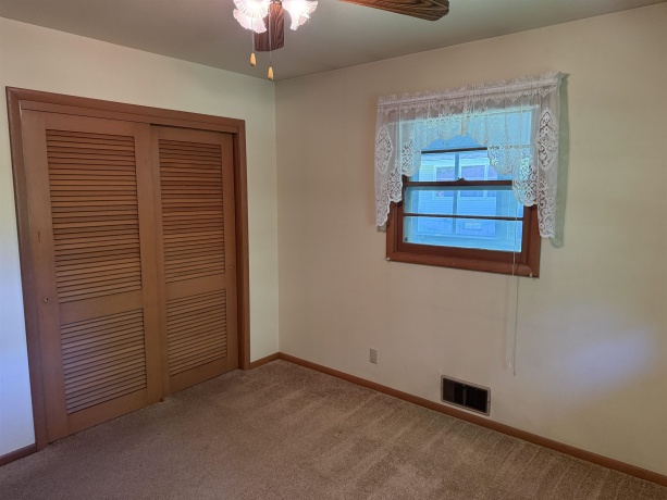 1894 Ridge, FREEPORT, Illinois 61032, 3 Bedrooms Bedrooms, ,1 BathroomBathrooms,House,For Sale,Ridge,202603670