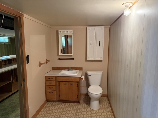 1894 Ridge, FREEPORT, Illinois 61032, 3 Bedrooms Bedrooms, ,1 BathroomBathrooms,House,For Sale,Ridge,202603670