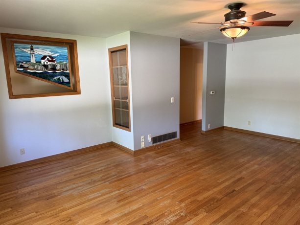 1894 Ridge, FREEPORT, Illinois 61032, 3 Bedrooms Bedrooms, ,1 BathroomBathrooms,House,For Sale,Ridge,202603670