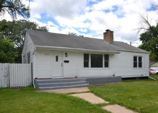 2020 Rockton, ROCKFORD, Illinois 61103, 3 Bedrooms Bedrooms, ,2 BathroomsBathrooms,House,For Sale,Rockton,202603671