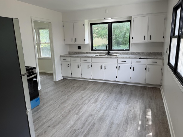 2020 Rockton, ROCKFORD, Illinois 61103, 3 Bedrooms Bedrooms, ,2 BathroomsBathrooms,House,For Sale,Rockton,202603671