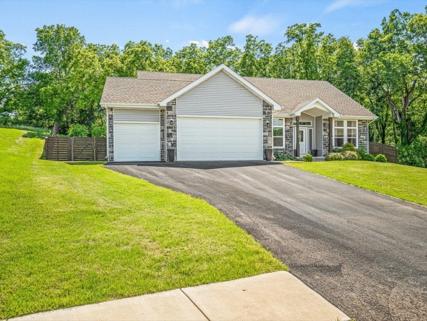 4348 Woodcliff, ROSCOE, Illinois 61073, 3 Bedrooms Bedrooms, ,2 BathroomsBathrooms,House,For Sale,Woodcliff,202603672