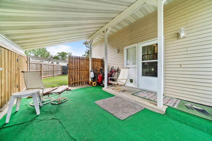 914 Crestview, BYRON, Illinois 61010, 4 Bedrooms Bedrooms, ,2 BathroomsBathrooms,House,For Sale,Crestview,202603673