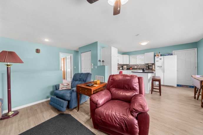 914 Crestview, BYRON, Illinois 61010, 4 Bedrooms Bedrooms, ,2 BathroomsBathrooms,House,For Sale,Crestview,202603673