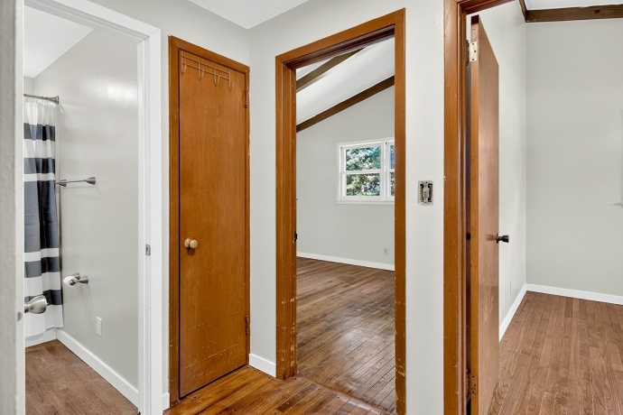 2 Hannah, MOUNT MORRIS, Illinois 61054, 2 Bedrooms Bedrooms, ,1 BathroomBathrooms,House,For Sale,Hannah,202603674