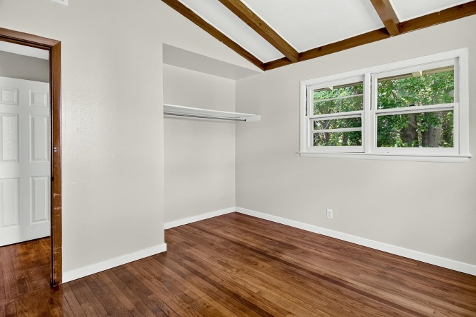 2 Hannah, MOUNT MORRIS, Illinois 61054, 2 Bedrooms Bedrooms, ,1 BathroomBathrooms,House,For Sale,Hannah,202603674