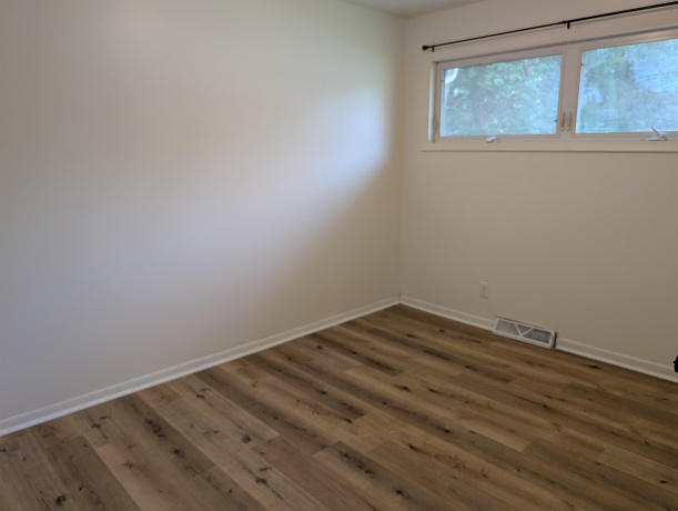 311 Stewart Dr, FREEPORT, Illinois 61032, 3 Bedrooms Bedrooms, ,1 BathroomBathrooms,House,For Sale,Stewart Dr,202603681