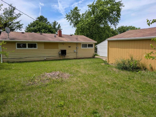 311 Stewart Dr, FREEPORT, Illinois 61032, 3 Bedrooms Bedrooms, ,1 BathroomBathrooms,House,For Sale,Stewart Dr,202603681