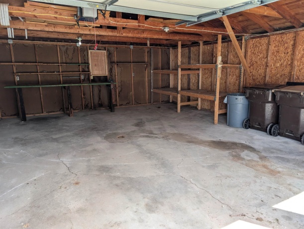 311 Stewart Dr, FREEPORT, Illinois 61032, 3 Bedrooms Bedrooms, ,1 BathroomBathrooms,House,For Sale,Stewart Dr,202603681