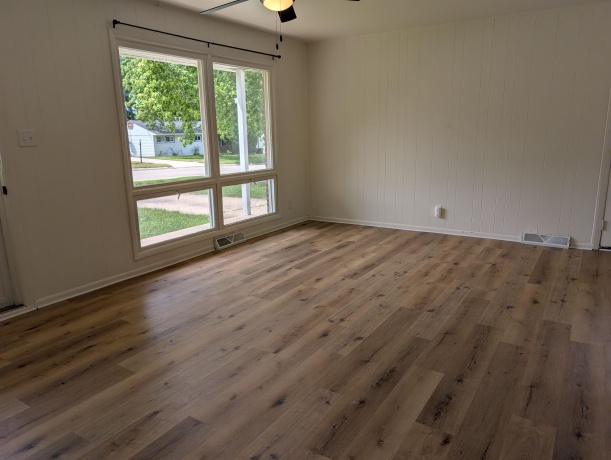 311 Stewart Dr, FREEPORT, Illinois 61032, 3 Bedrooms Bedrooms, ,1 BathroomBathrooms,House,For Sale,Stewart Dr,202603681