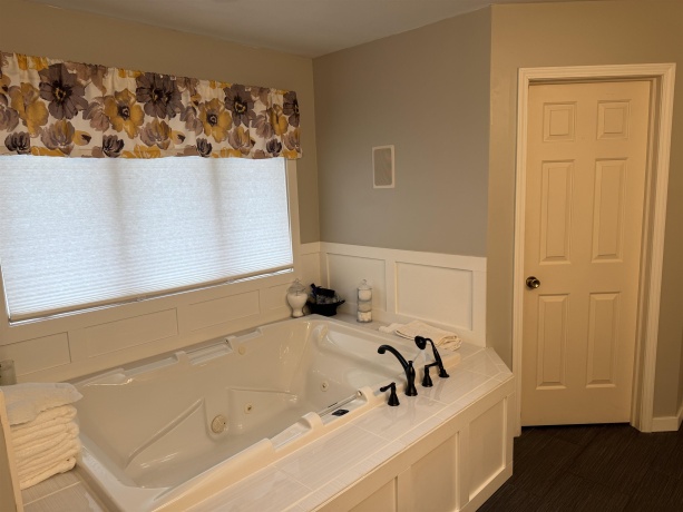 1944 Mesa, FREEPORT, Illinois 61032, 3 Bedrooms Bedrooms, ,2 BathroomsBathrooms,Condominium,For Sale,Mesa,202603682
