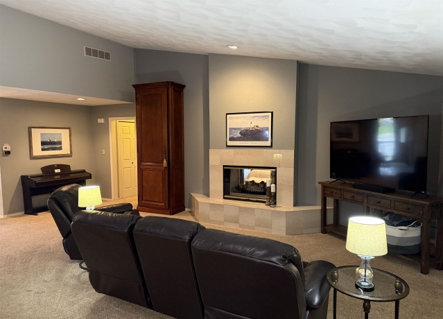 1944 Mesa, FREEPORT, Illinois 61032, 3 Bedrooms Bedrooms, ,2 BathroomsBathrooms,Condominium,For Sale,Mesa,202603682
