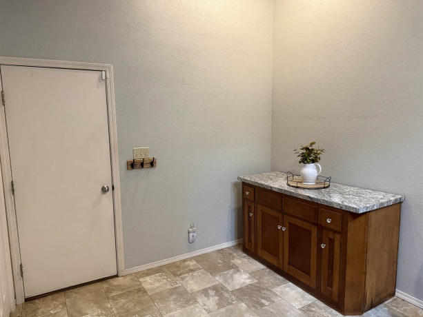 1944 Mesa, FREEPORT, Illinois 61032, 3 Bedrooms Bedrooms, ,2 BathroomsBathrooms,Condominium,For Sale,Mesa,202603682