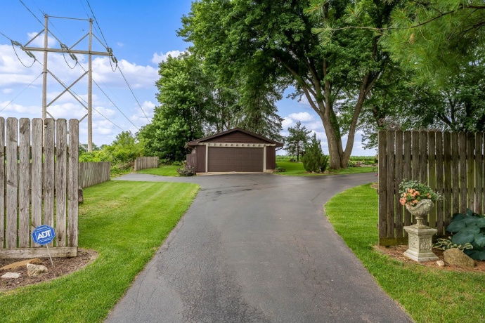 5491 Tate, ROCKFORD, Illinois 61101, 3 Bedrooms Bedrooms, ,2 BathroomsBathrooms,House,For Sale,Tate,202603689