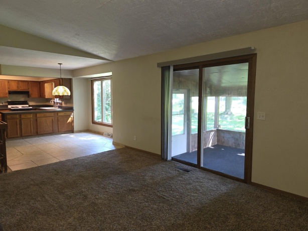 4463 ADELE, ROSCOE, Illinois 61073, 3 Bedrooms Bedrooms, ,2 BathroomsBathrooms,House,For Sale,ADELE,202603691