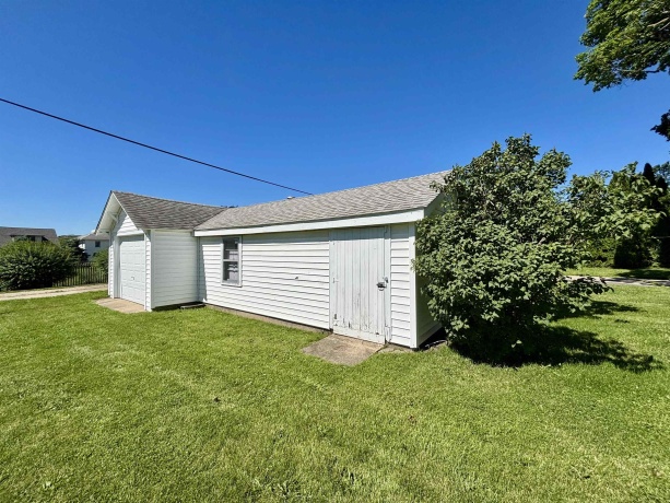 210 Benton, STOCKTON, Illinois 61085, 3 Bedrooms Bedrooms, ,1 BathroomBathrooms,House,For Sale,Benton,202603693