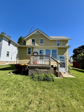 210 Benton, STOCKTON, Illinois 61085, 3 Bedrooms Bedrooms, ,1 BathroomBathrooms,House,For Sale,Benton,202603693