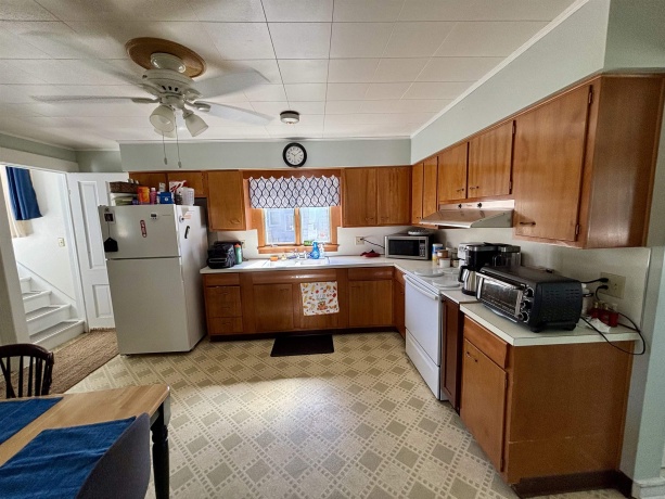 210 Benton, STOCKTON, Illinois 61085, 3 Bedrooms Bedrooms, ,1 BathroomBathrooms,House,For Sale,Benton,202603693