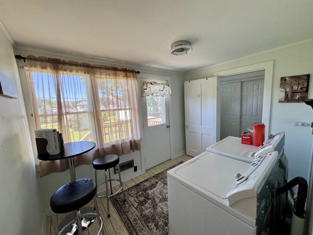 210 Benton, STOCKTON, Illinois 61085, 3 Bedrooms Bedrooms, ,1 BathroomBathrooms,House,For Sale,Benton,202603693