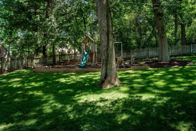 1347 BROWN HILLS, ROCKFORD, Illinois 61107, 5 Bedrooms Bedrooms, ,3 BathroomsBathrooms,House,For Sale,BROWN HILLS,202603694