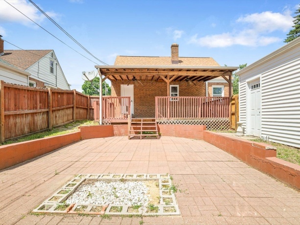 3447 Broadway, ROCKFORD, Illinois 61108, 3 Bedrooms Bedrooms, ,1 BathroomBathrooms,House,For Sale,Broadway,202603515