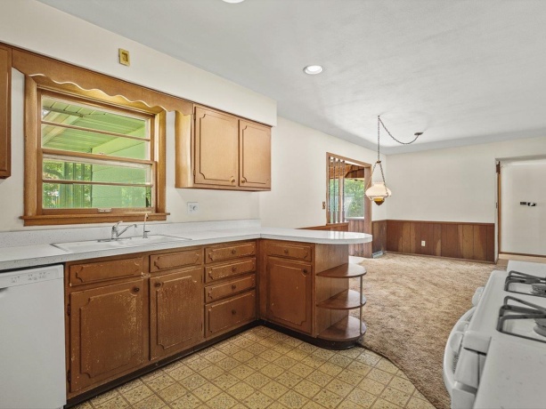 7564 Ivory, ROCKFORD, Illinois 61108, 3 Bedrooms Bedrooms, ,1 BathroomBathrooms,House,For Sale,Ivory,202603698