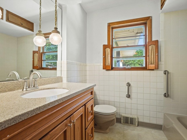 7564 Ivory, ROCKFORD, Illinois 61108, 3 Bedrooms Bedrooms, ,1 BathroomBathrooms,House,For Sale,Ivory,202603698