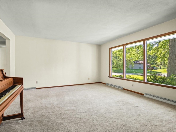 7564 Ivory, ROCKFORD, Illinois 61108, 3 Bedrooms Bedrooms, ,1 BathroomBathrooms,House,For Sale,Ivory,202603698