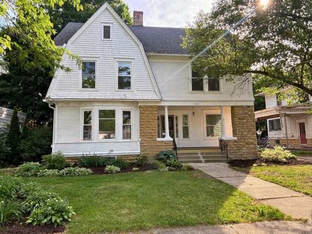 910 State, BELVIDERE, Illinois 61008, 5 Bedrooms Bedrooms, ,1 BathroomBathrooms,House,For Sale,State,202602911