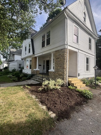910 State, BELVIDERE, Illinois 61008, 5 Bedrooms Bedrooms, ,1 BathroomBathrooms,House,For Sale,State,202602911