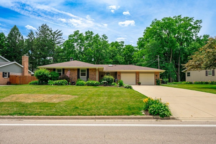 1340 Williamsburg, ROCKFORD, Illinois 61109, 3 Bedrooms Bedrooms, ,2 BathroomsBathrooms,House,For Sale,Williamsburg,202603699