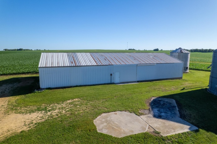 30319 Brookville A&B, LANARK, Illinois 61046, 5 Bedrooms Bedrooms, ,2 BathroomsBathrooms,House,For Sale,Brookville A&B,202603700
