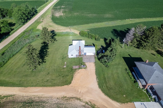 30319 Brookville A&B, LANARK, Illinois 61046, 5 Bedrooms Bedrooms, ,2 BathroomsBathrooms,House,For Sale,Brookville A&B,202603700