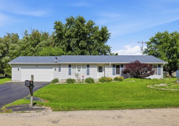 423 Wayne, ROCHELLE, Illinois 61068, 3 Bedrooms Bedrooms, ,2 BathroomsBathrooms,House,For Sale,Wayne,202603702
