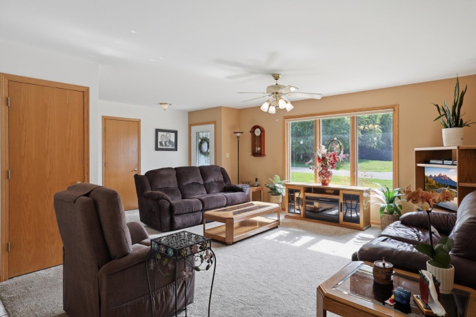 423 Wayne, ROCHELLE, Illinois 61068, 3 Bedrooms Bedrooms, ,2 BathroomsBathrooms,House,For Sale,Wayne,202603702