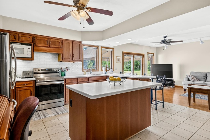 9690 2ND, ROSCOE, Illinois 61073, 3 Bedrooms Bedrooms, ,2 BathroomsBathrooms,House,For Sale,2ND,202603703