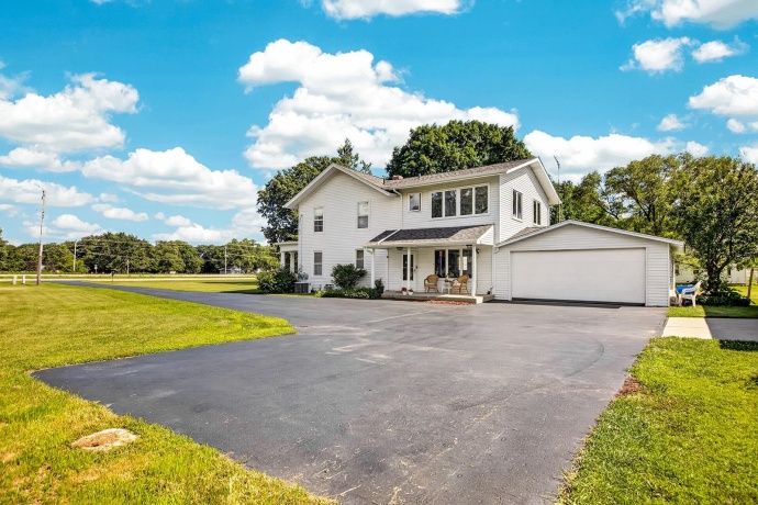 9690 2ND, ROSCOE, Illinois 61073, 3 Bedrooms Bedrooms, ,2 BathroomsBathrooms,House,For Sale,2ND,202603703