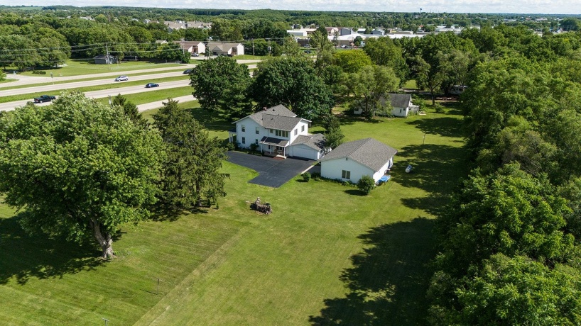 9690 2ND, ROSCOE, Illinois 61073, 3 Bedrooms Bedrooms, ,2 BathroomsBathrooms,House,For Sale,2ND,202603703