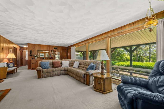 1533 Harlem, FREEPORT, Illinois 61032, 3 Bedrooms Bedrooms, ,2 BathroomsBathrooms,House,For Sale,Harlem,202603704
