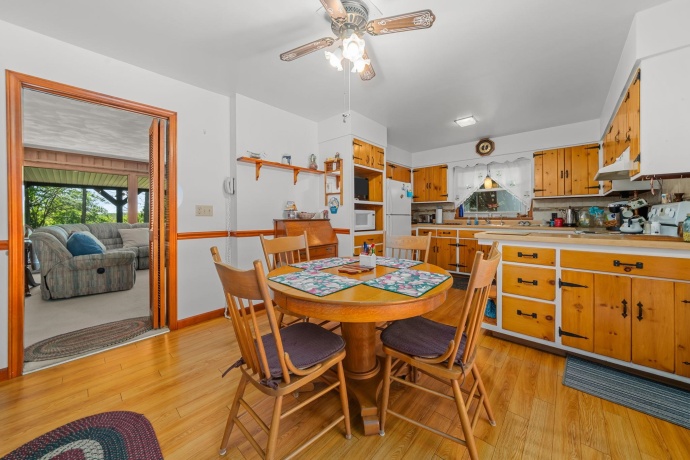 1533 Harlem, FREEPORT, Illinois 61032, 3 Bedrooms Bedrooms, ,2 BathroomsBathrooms,House,For Sale,Harlem,202603704