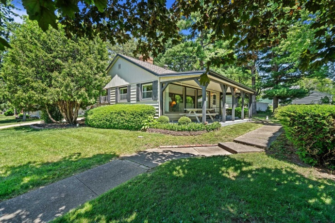 1533 Harlem, FREEPORT, Illinois 61032, 3 Bedrooms Bedrooms, ,2 BathroomsBathrooms,House,For Sale,Harlem,202603704