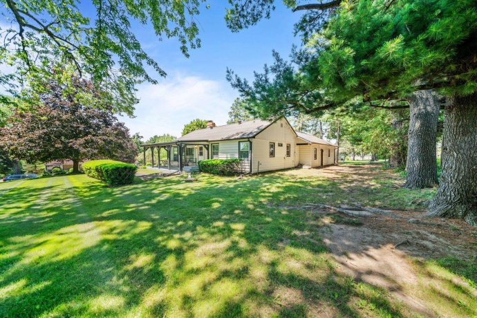 1533 Harlem, FREEPORT, Illinois 61032, 3 Bedrooms Bedrooms, ,2 BathroomsBathrooms,House,For Sale,Harlem,202603704