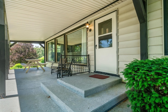 1533 Harlem, FREEPORT, Illinois 61032, 3 Bedrooms Bedrooms, ,2 BathroomsBathrooms,House,For Sale,Harlem,202603704