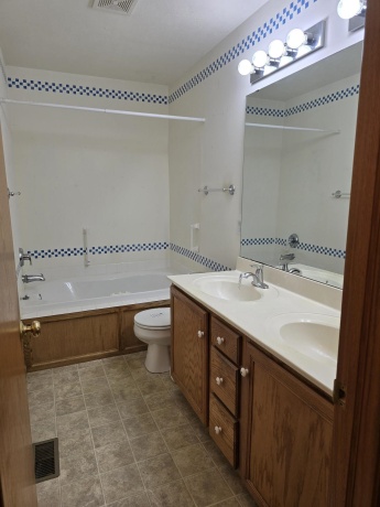 4150 RIVERWOOD, LOVES PARK, Illinois 61111, 2 Bedrooms Bedrooms, ,3 BathroomsBathrooms,Condominium,For Sale,RIVERWOOD,202603705