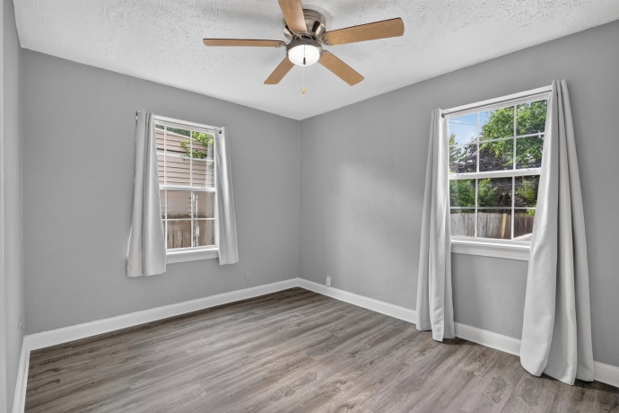 418 Greenview, MACHESNEY PARK, Illinois 61115, 3 Bedrooms Bedrooms, ,1 BathroomBathrooms,House,For Sale,Greenview,202603711