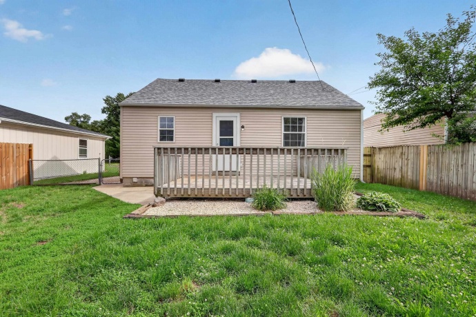 418 Greenview, MACHESNEY PARK, Illinois 61115, 3 Bedrooms Bedrooms, ,1 BathroomBathrooms,House,For Sale,Greenview,202603711