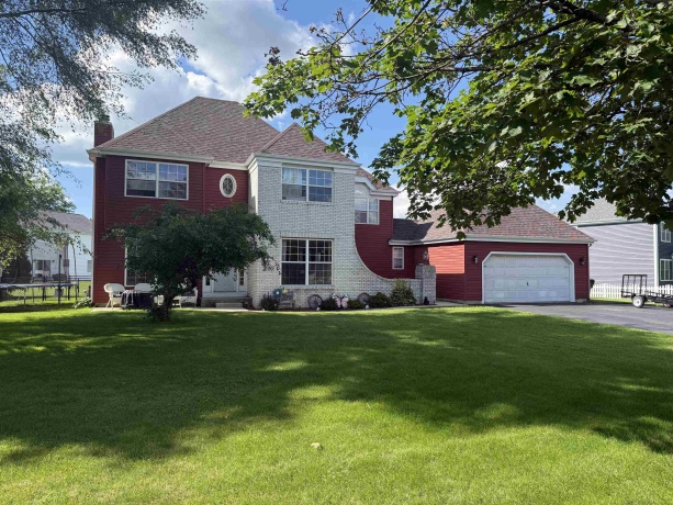 940 Beaver Pond, MARENGO, Illinois 60152, 4 Bedrooms Bedrooms, ,2 BathroomsBathrooms,House,For Sale,Beaver Pond,202603716